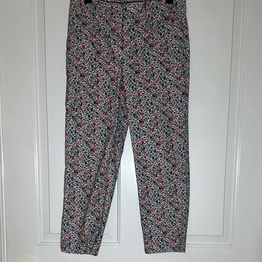Floral Patterned Women’s Ankle Pants
